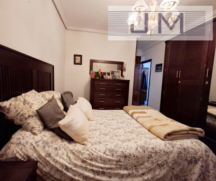 Se vende piso con magníficas vistas en Ribeira